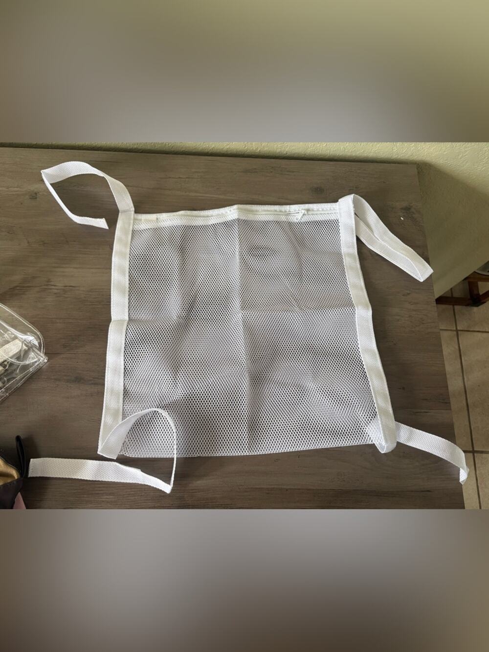 White Mesh Laundry Wash Bag Large Delicates Organizer Zipper Storage Bag